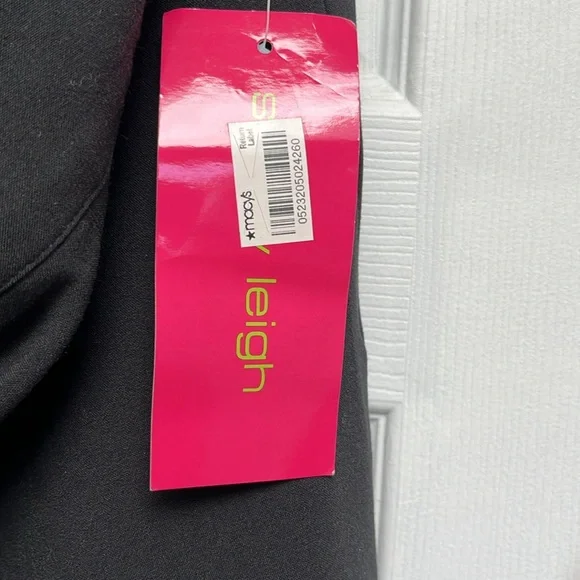 NWT Black Pleated Bottom Skirt Size 12 - Picture 6 of 7